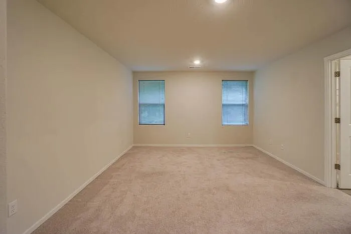 5824 NE 80th Ct — Photo 32