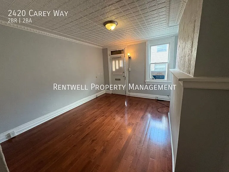 2420 Carey Way — Photo 9
