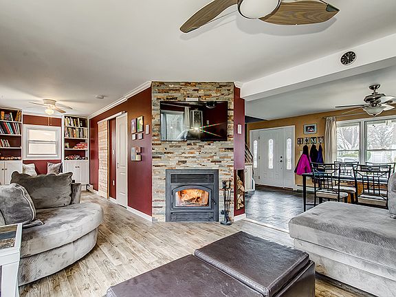 2nd image of 68 Meadow Ln