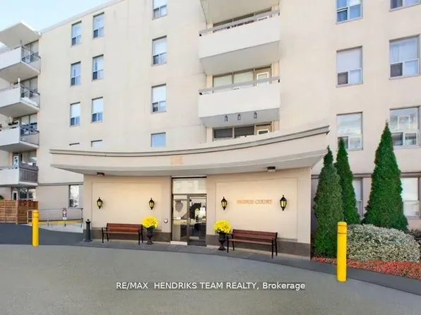 158 Fitch St #406, Welland, ON L3C 4V6