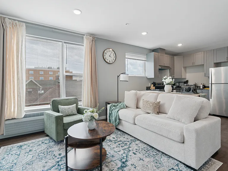 2432 Chicago Ave #401 — Photo 3