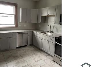 8221 S Colfax Ave #2, Chicago, IL