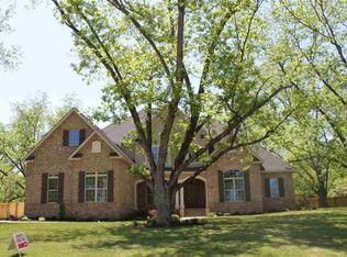 400 Avondale Cir, Warner Robins, GA 31088