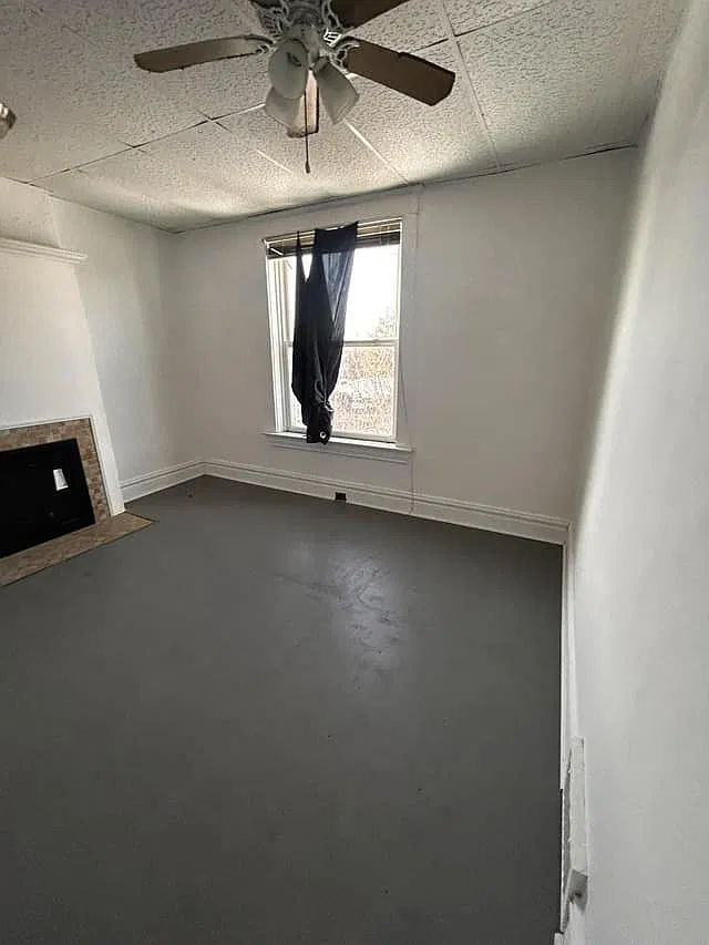 4 bed, 2024 sqft, $950 — Photo 2