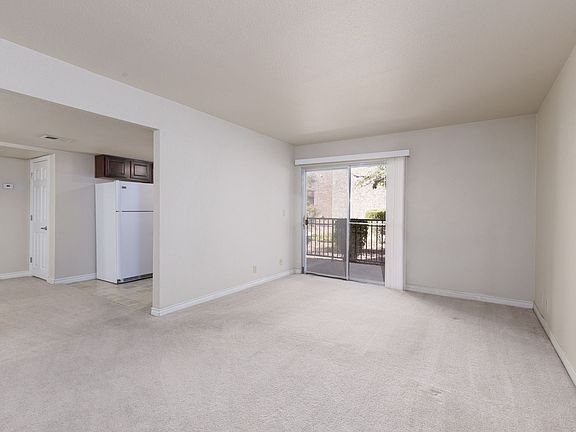 5th image of 4310 Sandy River Dr Unit 45