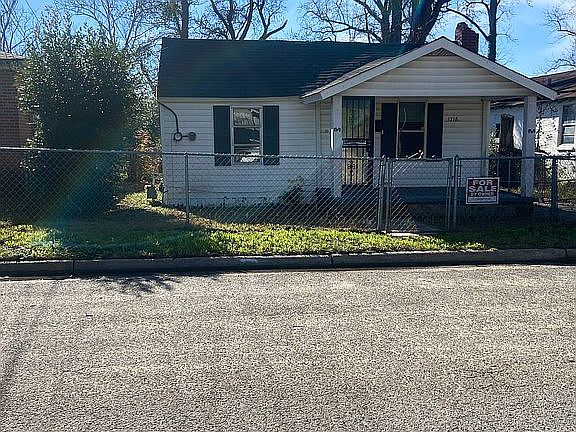2nd image of 1716 Morgan St