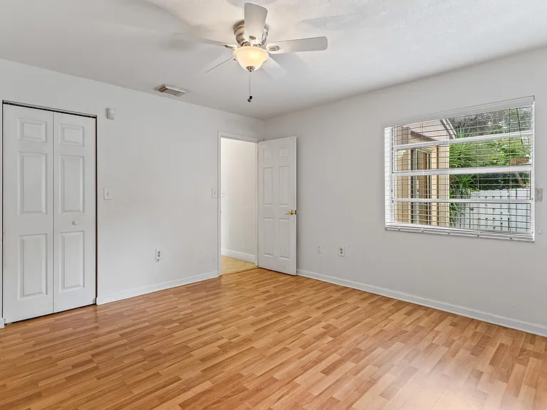 13945 Langley Pl — Photo 35
