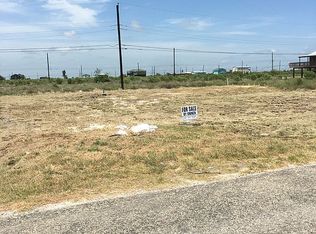 504 W Rustic Oak Ln, Rockport, TX 78382