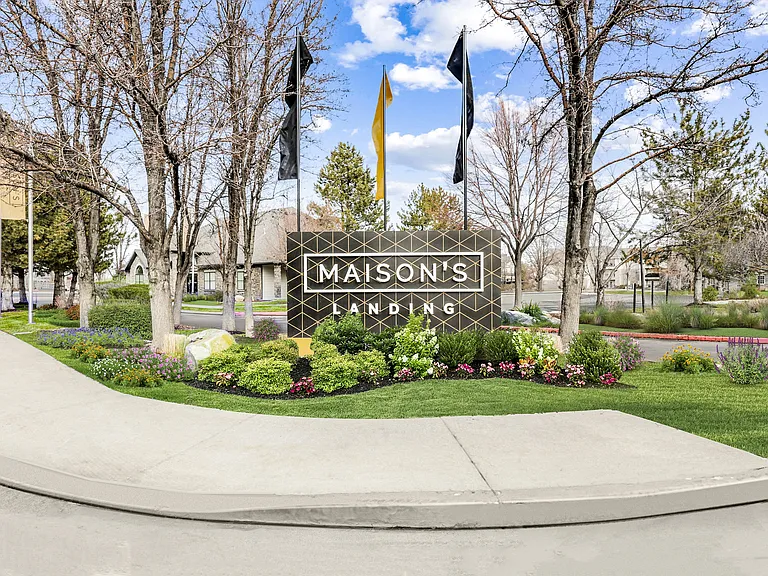 Maison's Landing Apartments — Photo 11