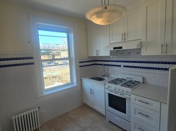 35-44 32nd Street image 1 of 11