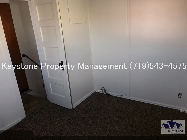 $400 Off 1st Month! Charming 1 Bedroom Apartment with Private Entrance & Covered Porch $800/$800 — Photo 8