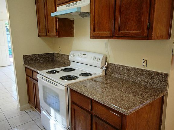 5th image of 3718 Gamlin Bend Dr