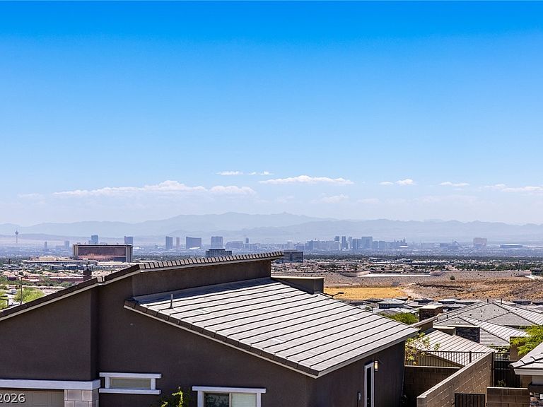 900 Regent Terrace Ln, Las Vegas, NV