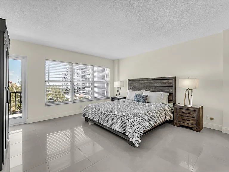 405 N Ocean Blvd #727 — Photo 2