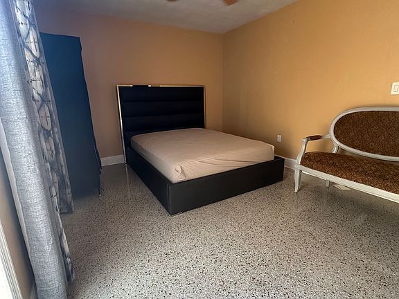 4th image of 6764 Azalea Dr #1