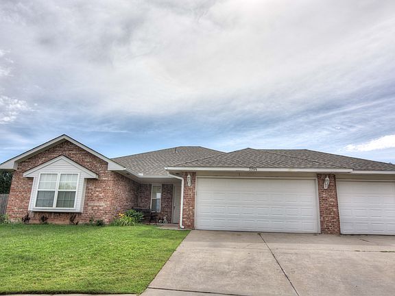 2nd image of 2705 Deer Chase Cir