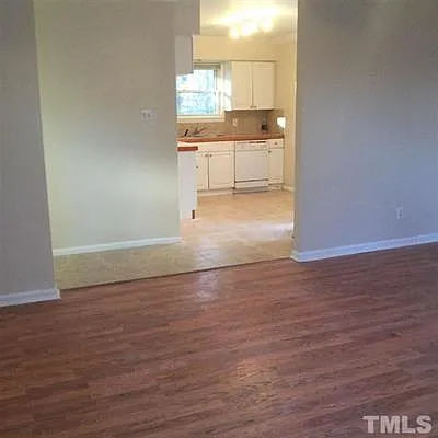 135 Johnson St #B — Photo 2