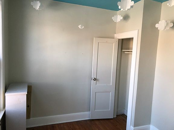 4th image of 109 Cummings St Floor 2