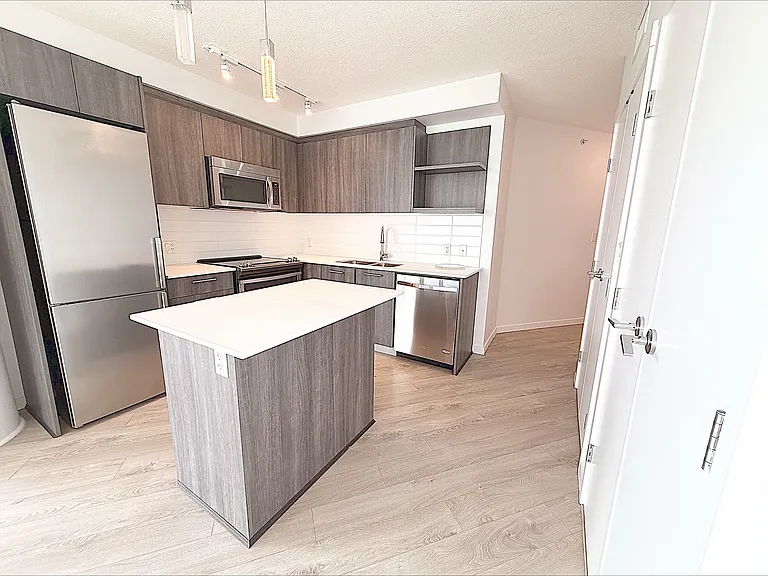 685 Pacific Blvd #603 — Photo 5