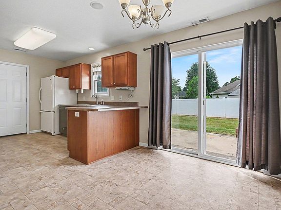 4th image of 411 Lehman Dr