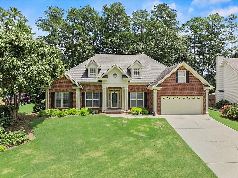 1st image of 2239 Sandown Dr