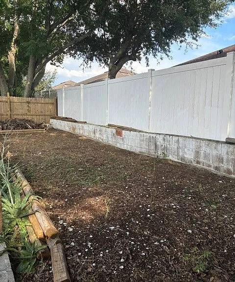 596 Swallow Ct — Photo 15