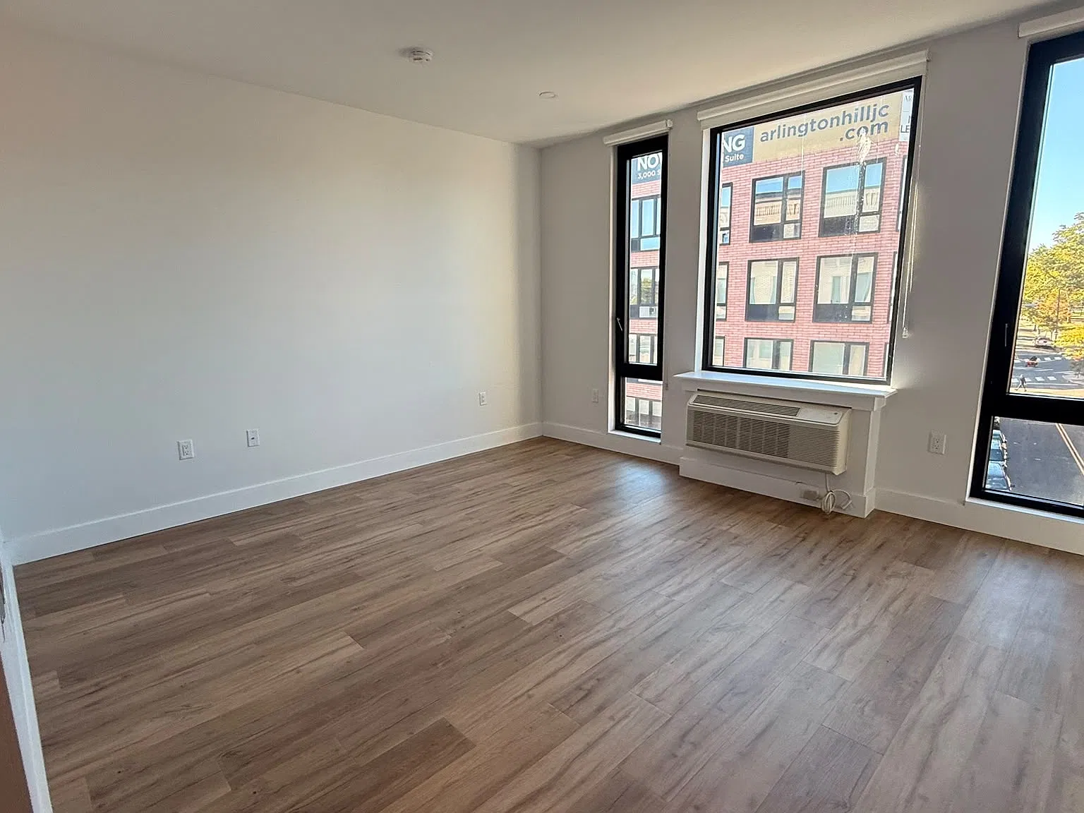 510 Communipaw Ave — Photo 4