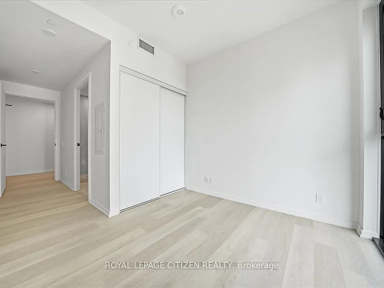 109 Erskine Ave #1502 — Photo 18