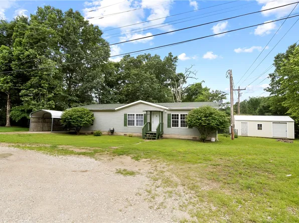 2042 Longview Rd, Merriam Woods Village, MO 65740