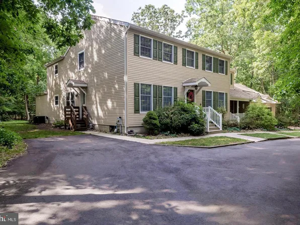 107 Shadowlake Dr, Shamong, NJ 08088