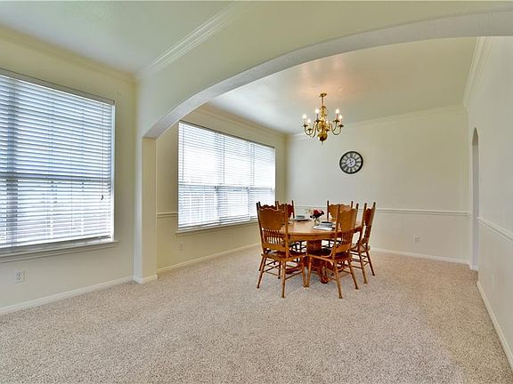 4th image of 16628 Cordillera Dr