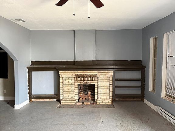 3rd image of 1411 N Lottie Ave
