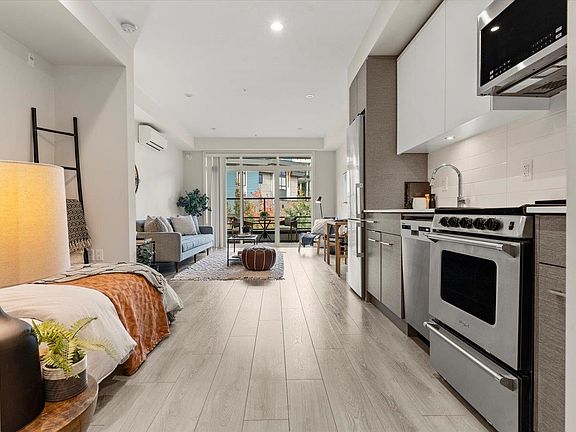 2nd image of 45510 Market Way #312
