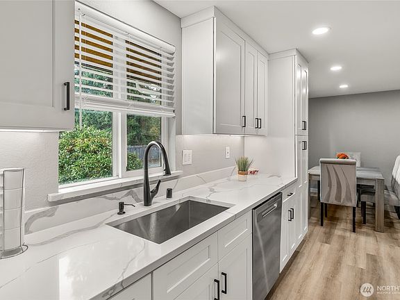 2nd image of 5507 132nd Street NE