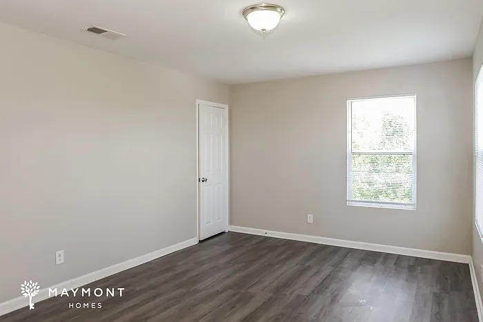 28015 Chasebrook Dr — Photo 13