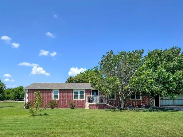 301 Troy View Dr, Troy, TX 76579