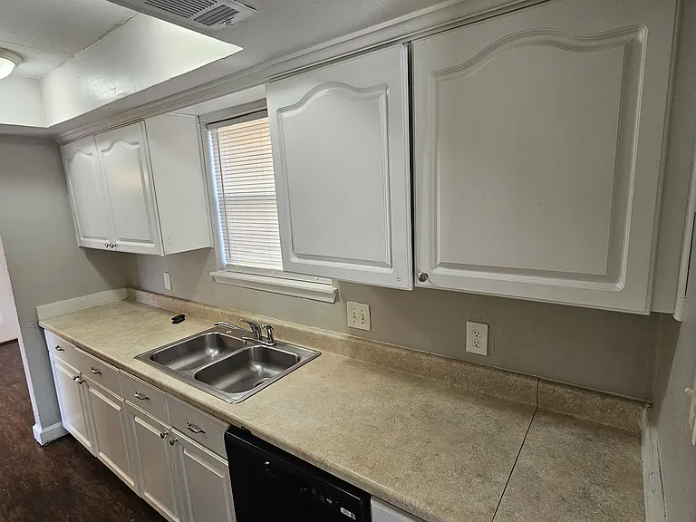5118 Mauritz Dr — Photo 8