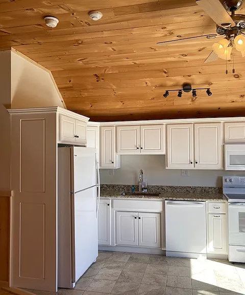 37 Burgess Rd — Photo 3