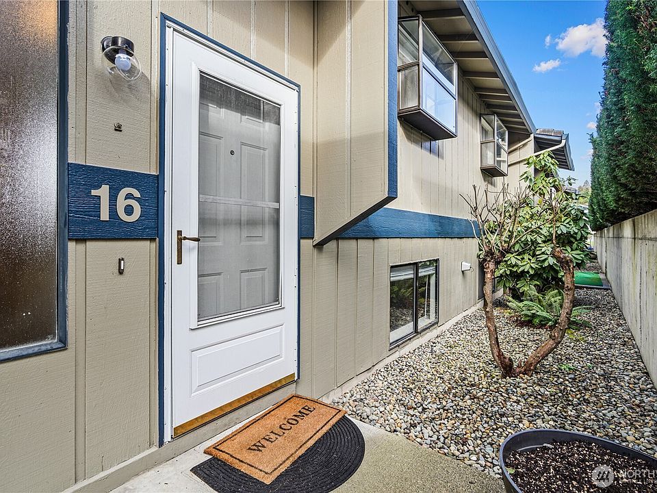 1st image of 110 19th Avenue SE #16