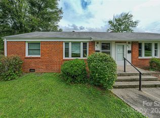 61 Trowbridge Ln, Brevard, NC 28712