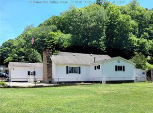 810 Thunderbird Dr, Charleston, WV 25306