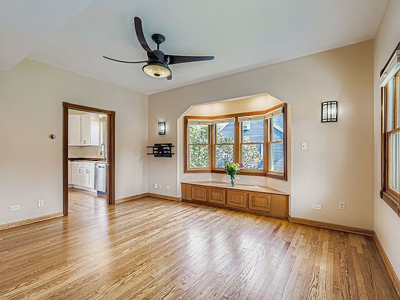 5th image of 1136 E Kenilworth Ave
