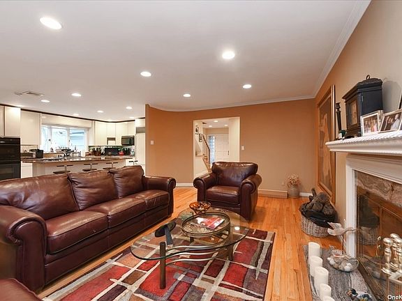 5th image of 1714 Huntley Pl