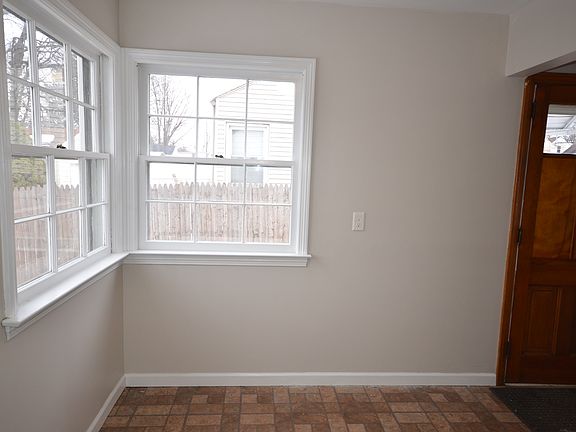 4th image of 1455 Seminola Ave