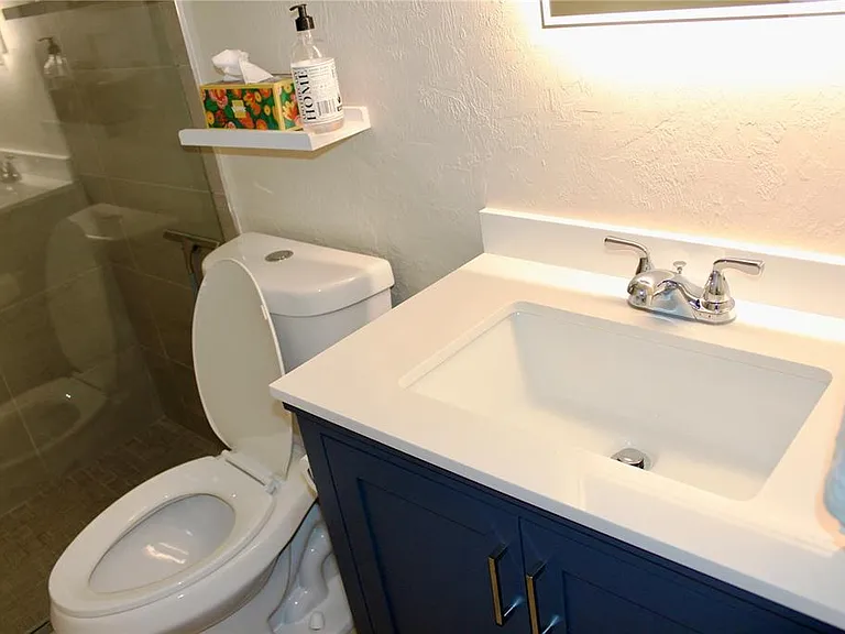 2744 Sanderling Ct — Photo 32