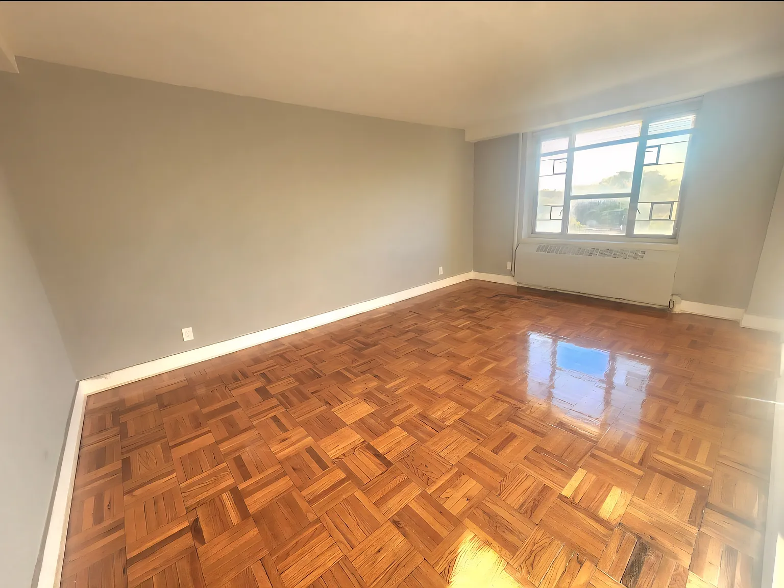 2 bed, 955 sqft, $2,550 — Photo 1