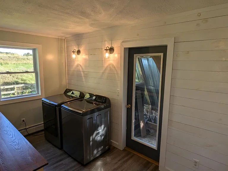 1518 Border Rd — Photo 15