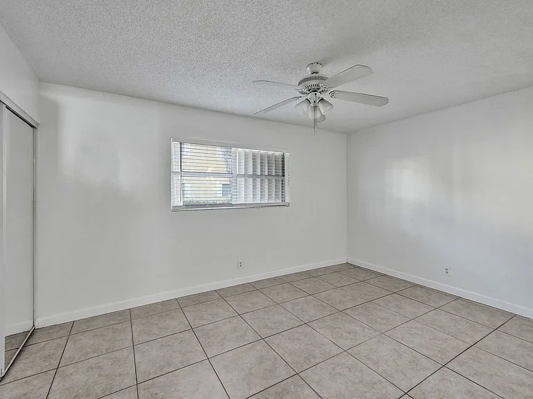 600 SE 2nd Ave #K2 — Photo 14