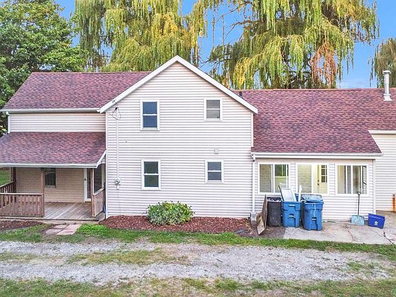 2nd image of 2818 E Brooks Rd