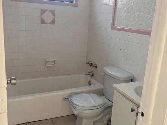 5th image of 5807 N Miami Ave #2